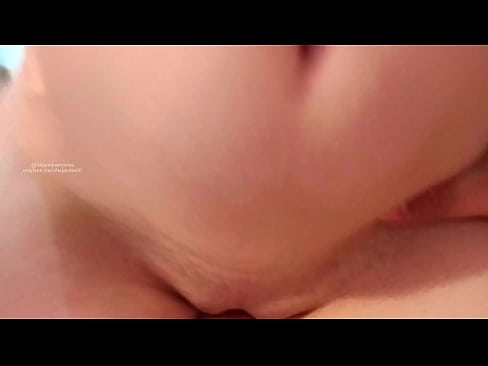 ❤️ Ablamın odasında uyuyorum ve ben böyle uyandım Sikiş videosu bizde ❌️❤